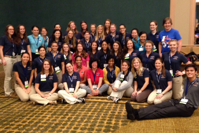 美國公共交通協(xié)會展參會人員